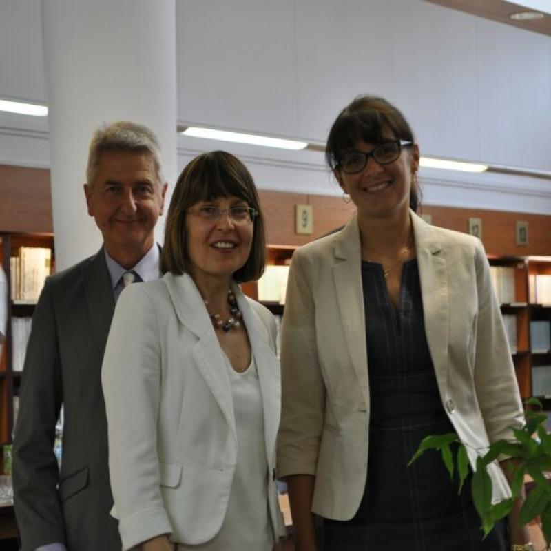 Powiększ obraz: Dyrektor Generalny GUS i Dyrektor Departamentu Informacji z B.Łazowską