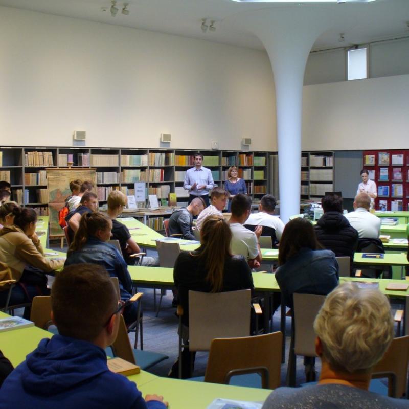 Powiększ obraz: Lekcje biblioteczne dla młodzieży 4 i 5 września 2019