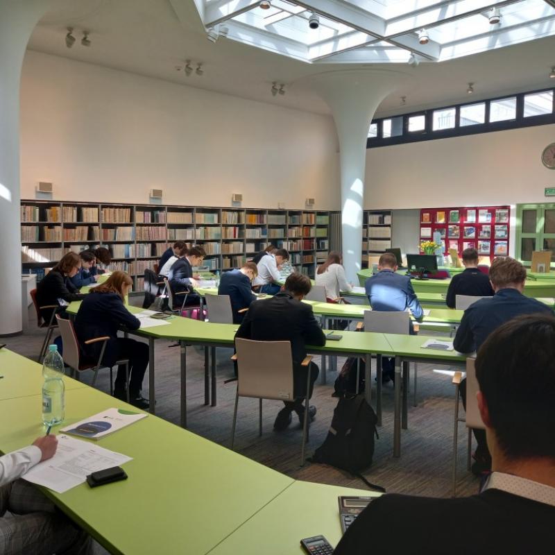 Powiększ obraz: Finał VII edycji Olimpiady Statystycznej