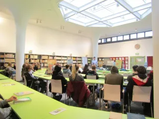 Powiększ obraz: Lekcja biblioteczna dla uczniów Technikum nr 29 z Warszawy