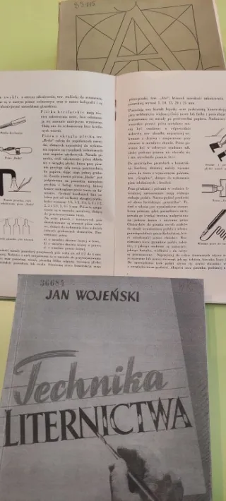 Powiększ obraz: Publikacje na temat pisma i techniki pisania
