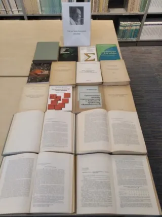 Powiększ obraz: Publikacje prof. Jana Kantego Steczkowskiego - wybór ze zbiorów CBS