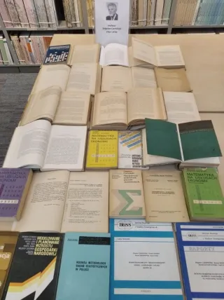 Powiększ obraz: Publikacje prof. Zbigniewa Czerwińskiego - wybór ze zbiorów CBS